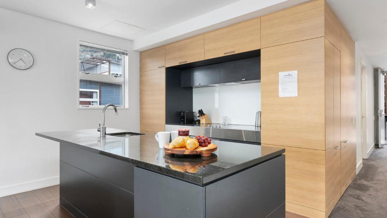 Marina Views - Apt 207 كوينستاون المظهر الخارجي الصورة