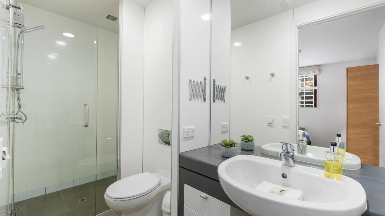 Marina Views - Apt 207 كوينستاون المظهر الخارجي الصورة